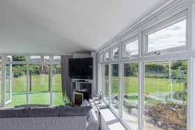 ANGLESEY-INTERIOR-CONSERVATORY (19).jpg